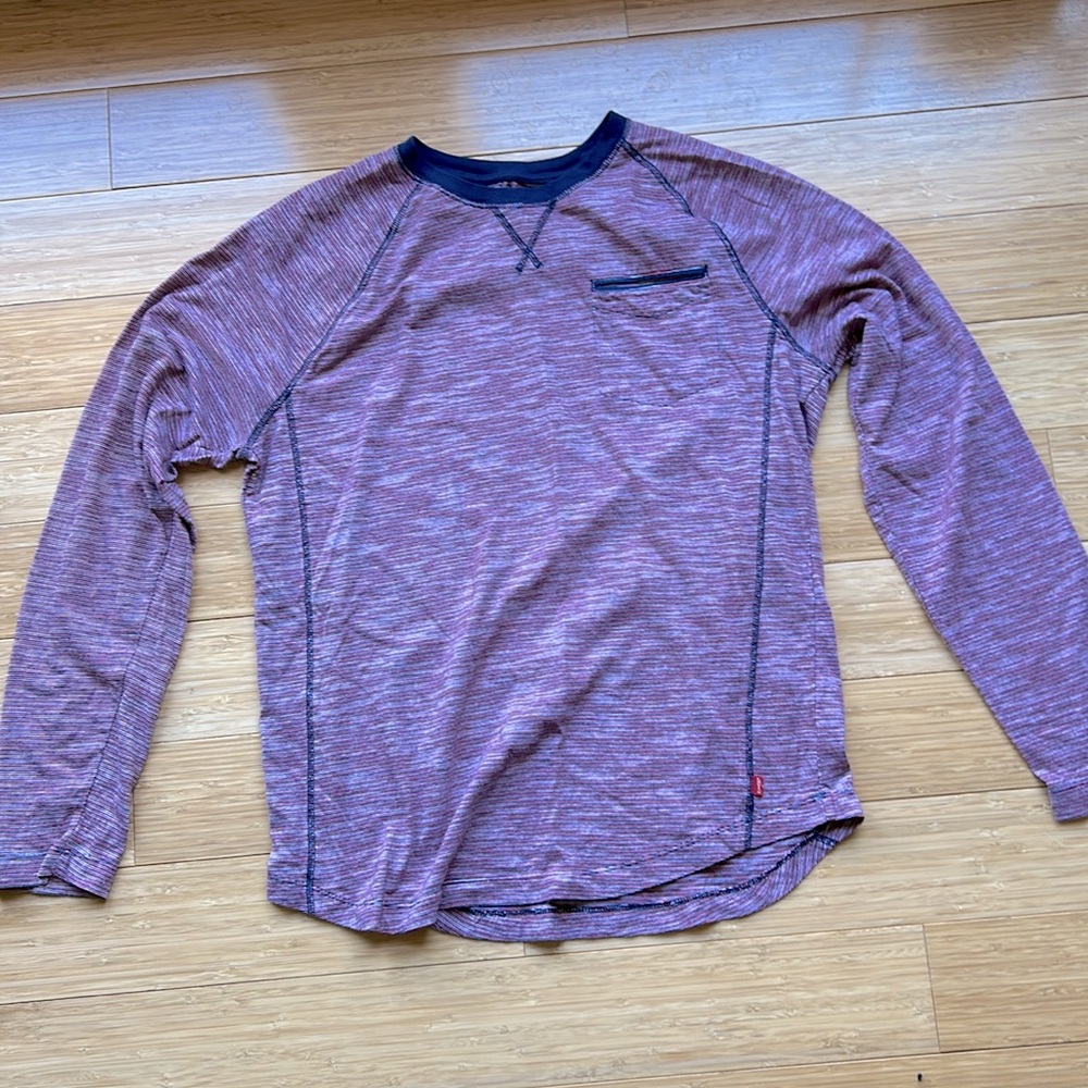 LEVI’S striped top
